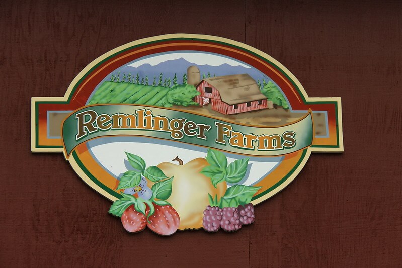Logo of Remlinger Farms / Flickr / Pigworlds
Link: https://www.flickr.com/photos/pigworlds/4766473975/in/photolist-8gcqDM-dbsWks-2nz4xeb-