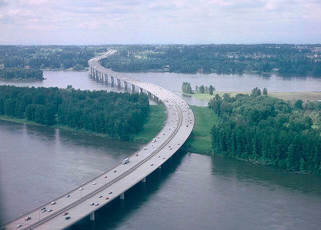 Aerial view of the Glenn L. Jackson Memorial Bridge from a commercial airliner / Wikipedia / Steve Morgan
Link: https://en.wikipedia.org/wiki/Glenn_L._Jackson_Memorial_Bridge#/media/File:Glenn_Jackson_Bridge_aerial.jpg