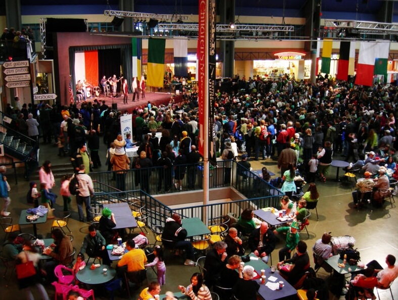 Irish Festival / Wikipedia / Jmabel
Link: https://commons.wikimedia.org/wiki/File:Festal_Irish_2007_-_04.jpg