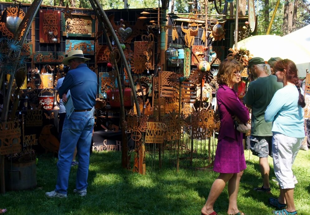 Spokane Artfest / Flickr / Tracy Hunter
Link: https://www.flickr.com/search/?text=Spokane%20Artfest&license=2%2C3%2C4%2C5%2C6%2C9