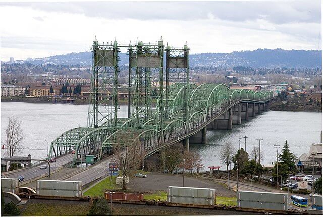 The Interstate Bridge seen from Vancouver, Washington / Wikipedia / User:Cacophony
Link: https://en.wikipedia.org/wiki/Interstate_Bridge#/media/File:InterstateBridge.jpg