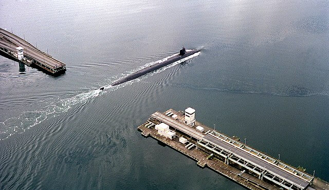 The Ohio Class Trident Ballistic Missile Submarine, / Wikipedia / Navy Camera Operator
Link: https://en.wikipedia.org/wiki/Hood_Canal_Bridge#/media/File:USS_Ohio_(SSBN-726)_at_Hood_Canal_Bridge.jpg